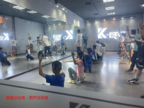 RZ街舞(绥中中旺百货大楼店)